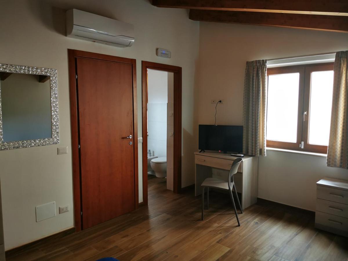 Agriturismo B&B Il Girasole Roccadaspide Esterno foto