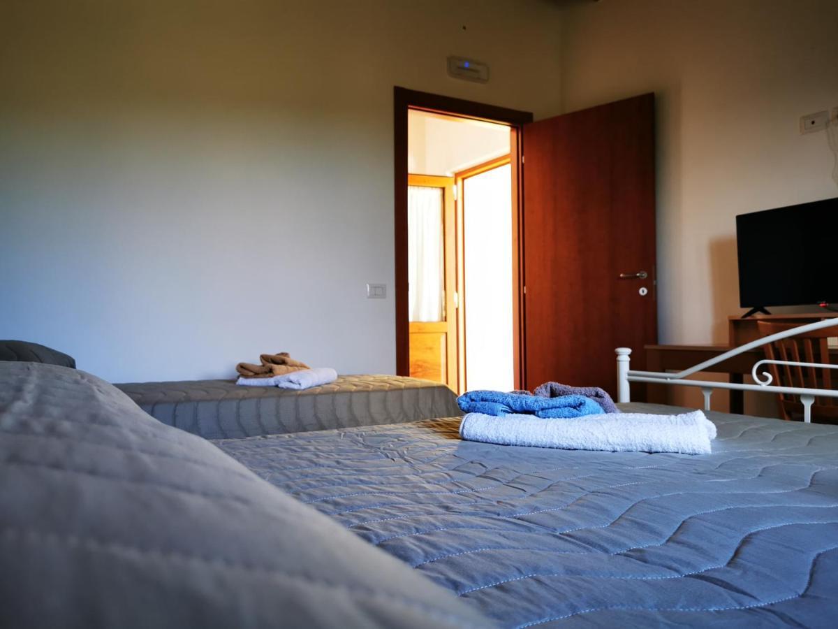 Agriturismo B&B Il Girasole Roccadaspide Esterno foto